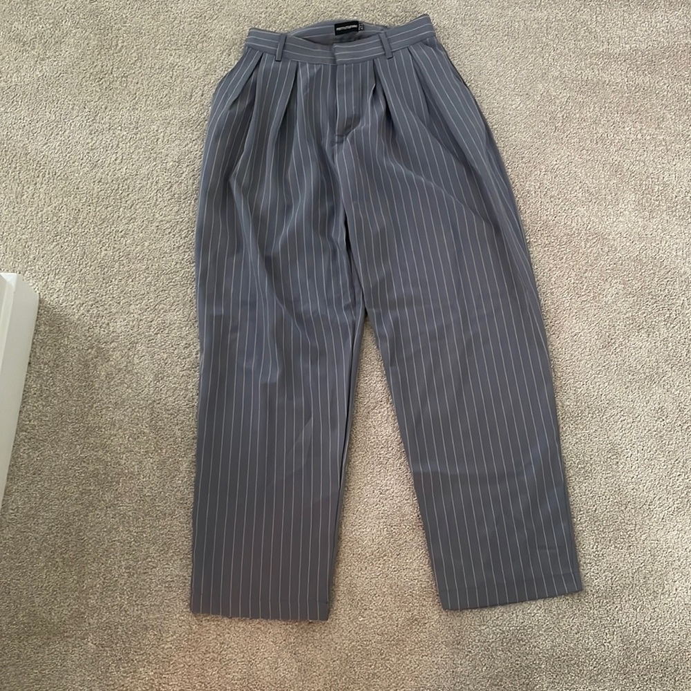 🩶 Pleated pinstripe trousers 🩶